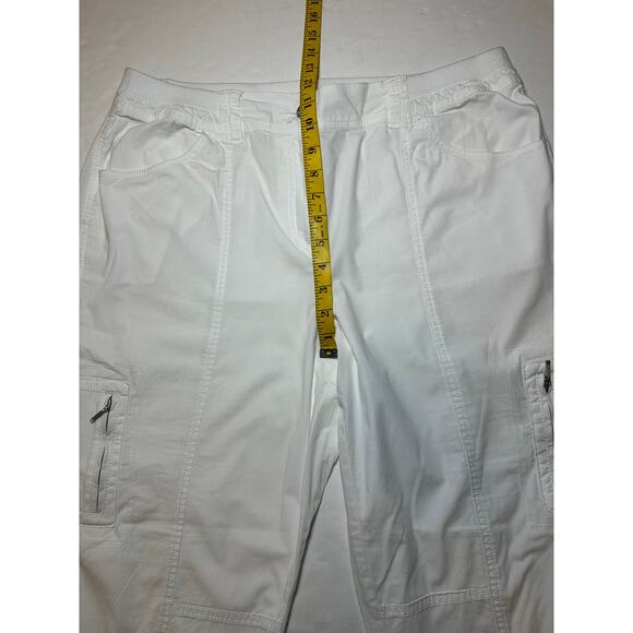 Chico’s White Cargo Capri's Pants Women’s Size 2 Crop US 12 Cotton Stretch - Picture 3 of 7